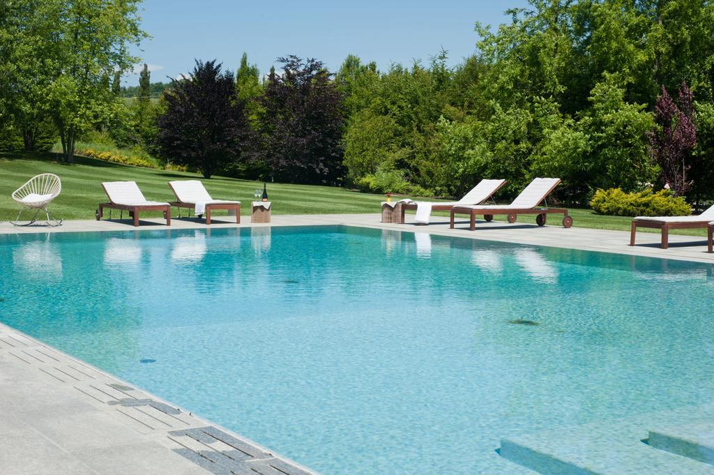 Relais 23 Hotel & Ristorante Castelnuovo Belbo Exterior foto